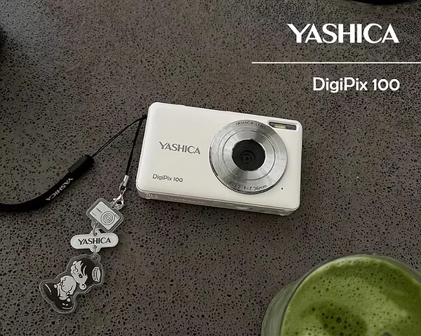 YASHICA DigiPix 100-Des1